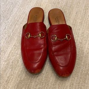 Red gucci slides